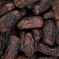 تصویر 2 از خرما پیارم استثنایی دانه کشیده پوست براق